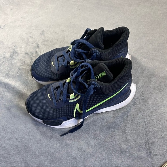 Nike Other - Nike Renew Elevate 111 Basketball Sneakers size 5.5 Navy Blue
